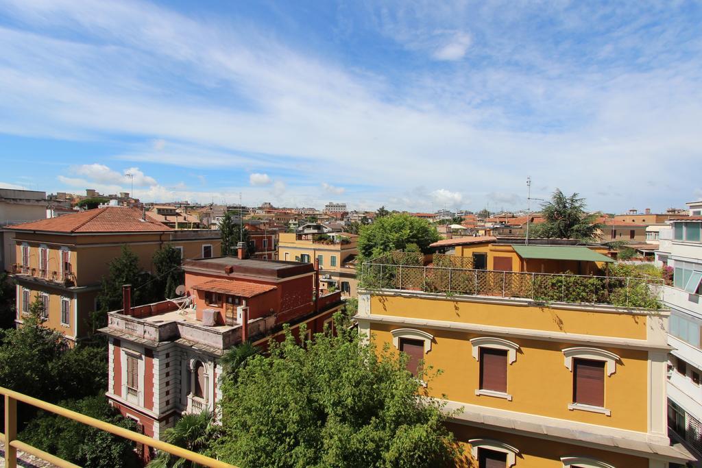 Room In Roma Isole Exterior photo