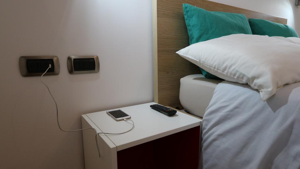 Room In Roma Isole Exterior photo